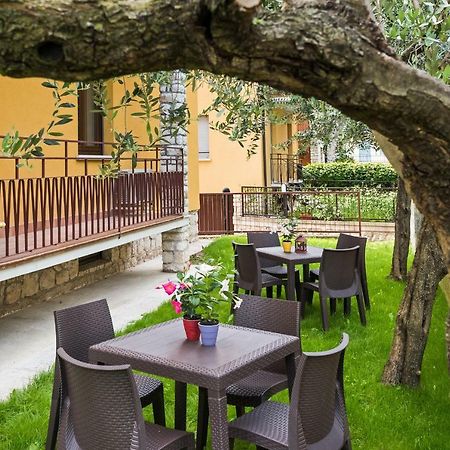 Ferienwohnung Ortaglia B2 Torri Del Benaco Exterior foto
